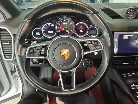 Porsche Cayenne 2019 (105800 км)