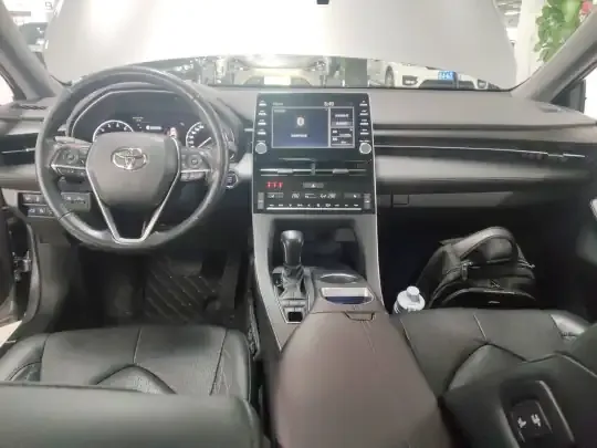 Toyota Avalon 2019 (76300 км)