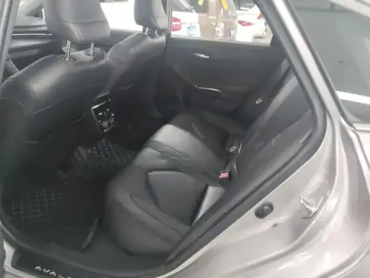 Toyota Avalon 2019 (76300 км)