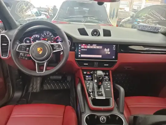 Porsche Cayenne 2019 (41000 км)