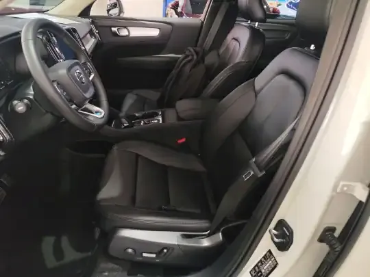 Volvo XC40 2020 (79300 км)