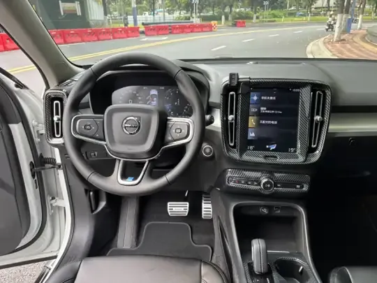 Volvo XC40 2020 (79300 км)