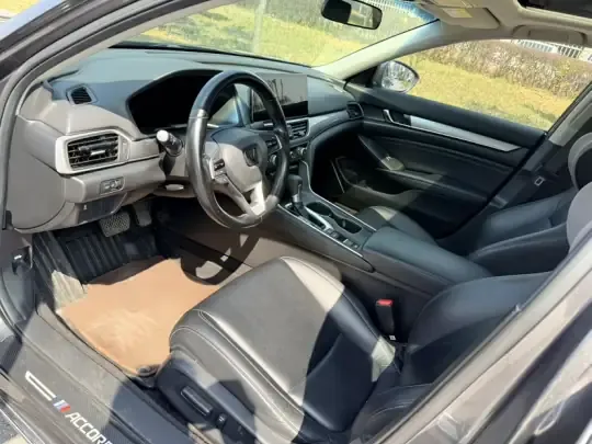Honda Accord 2018 (66500 км)