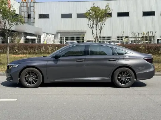 Honda Accord 2018 (66500 км)