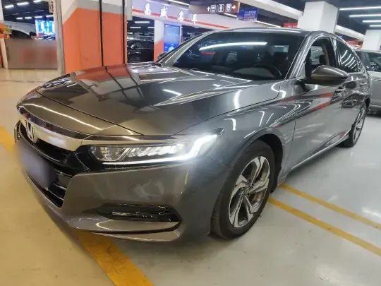 Honda Accord 2018 (62800 км)