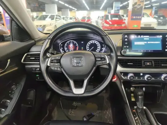 Honda Accord 2018 (62800 км)