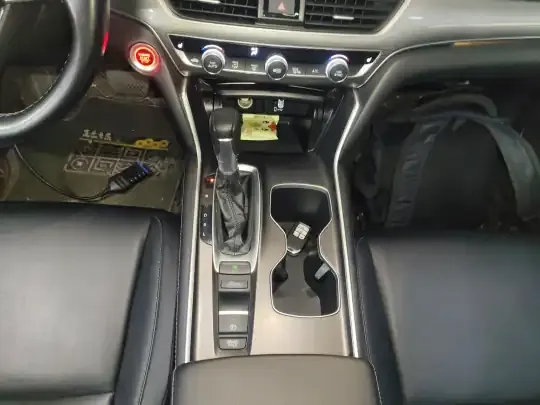 Honda Accord 2018 (62800 км)