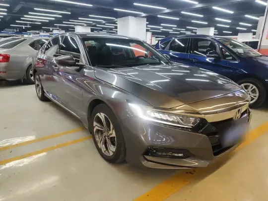 Honda Accord 2018 (62800 км)