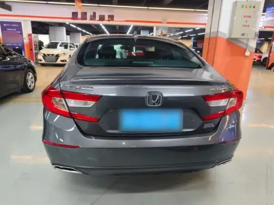 Honda Accord 2018 (62800 км)