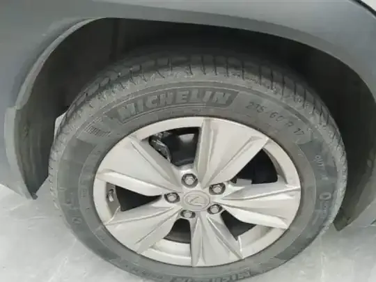 Lexus UX 2020 (46000 км)