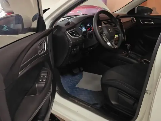 Roewe i5 2020 (94500 км)