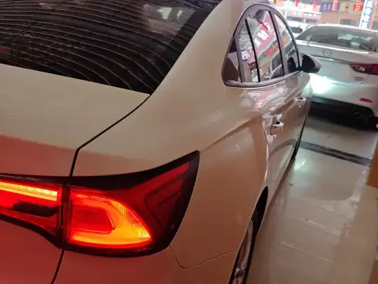 Roewe i5 2020 (94500 км)