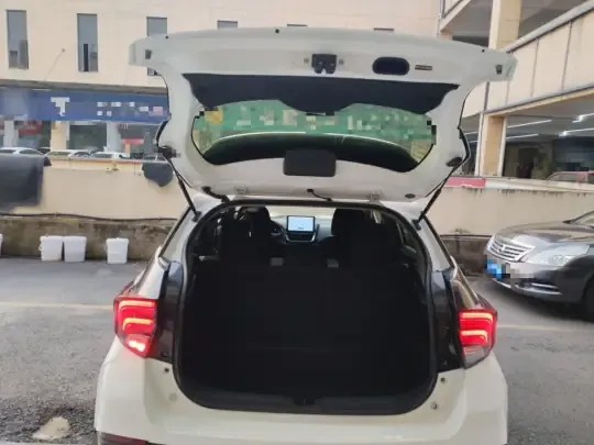 Toyota YARiS L Zhi Xuan 2020 (50700 км)