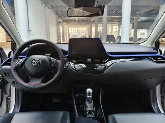 Toyota C-HR 2020 (73800 км)