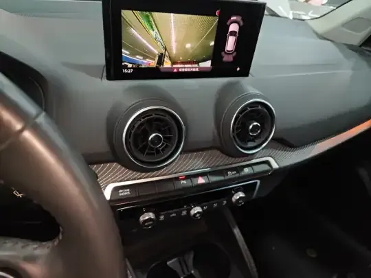 Audi Q2L e-tron 2019 (40800 км)