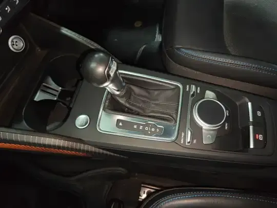Audi Q2L e-tron 2019 (40800 км)