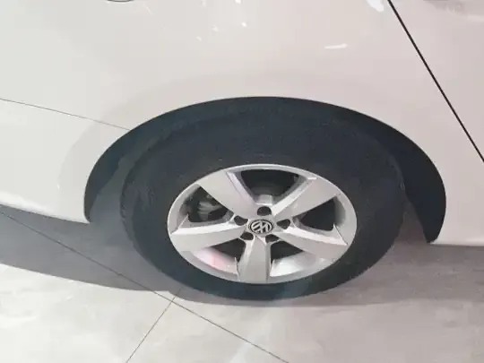 Volkswagen Lavida 2019 (27599 км)