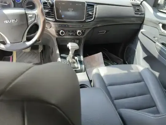 Isuzu mu-X 2020 (101800 км)