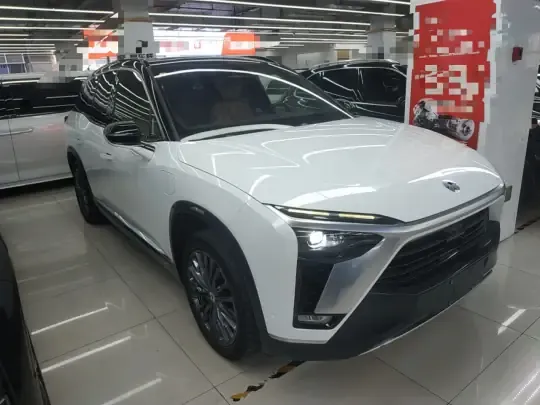 Nio ES8 2020 (61800 км)
