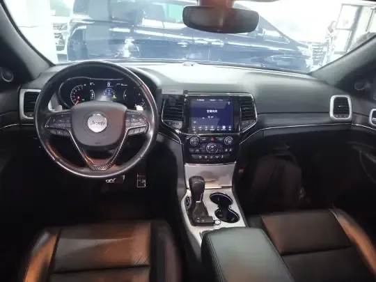 Jeep Grand Cherokee 2020 (46100 км)