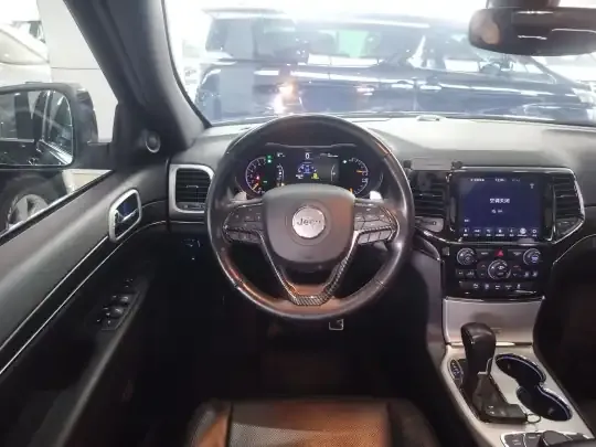 Jeep Grand Cherokee 2020 (46100 км)