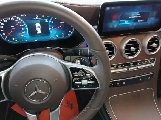 Mercedes-Benz GLC 2020 (69800 км)