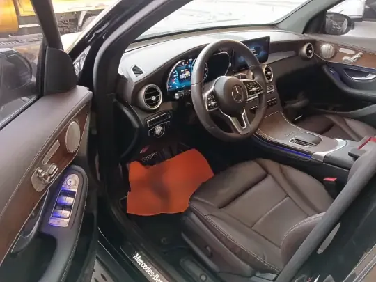 Mercedes-Benz GLC 2020 (69800 км)