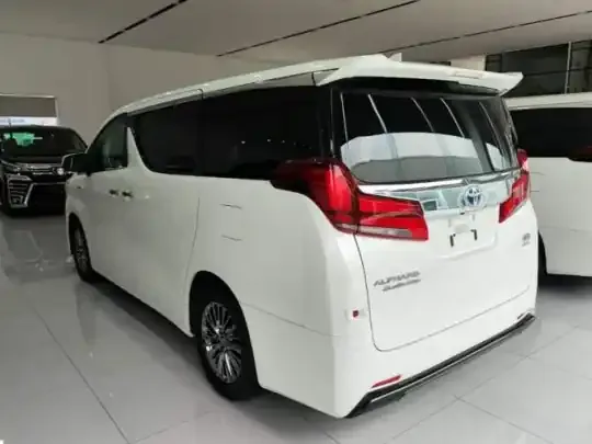 Toyota Alphard 2020 (108700 км)