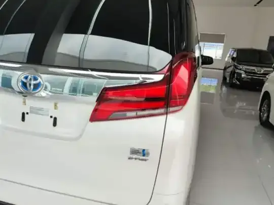 Toyota Alphard 2020 (108700 км)