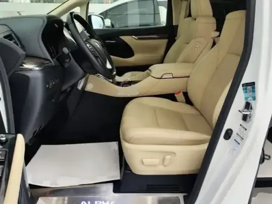 Toyota Alphard 2020 (108700 км)
