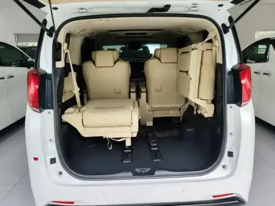 Toyota Alphard 2020 (108700 км)