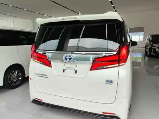 Toyota Alphard 2020 (108700 км)