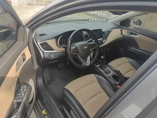 Chevrolet Monza 2020 (63099 км)