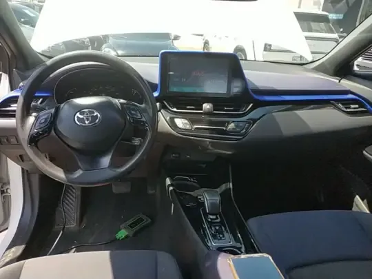 Toyota C-HR EV 2020 (73800 км)