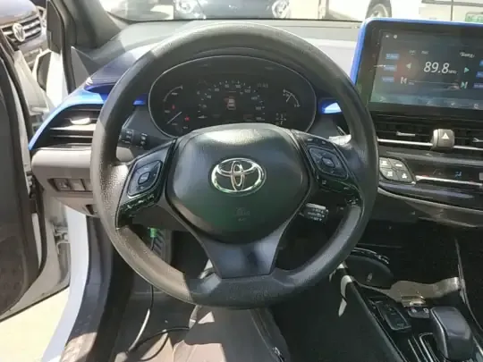 Toyota C-HR EV 2020 (73800 км)