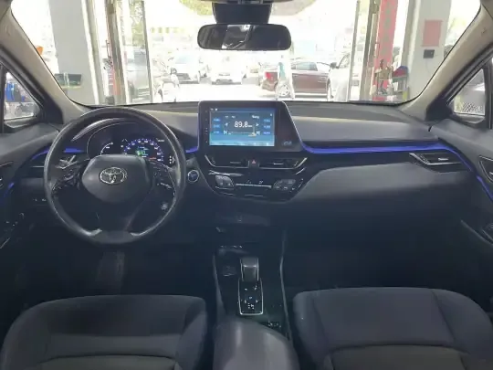 Toyota C-HR EV 2020 (73800 км)