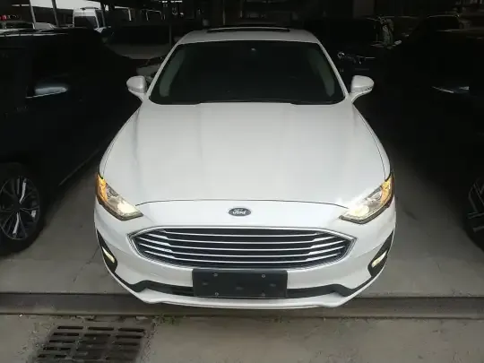 Ford Mondeo 2020 (30800 км)