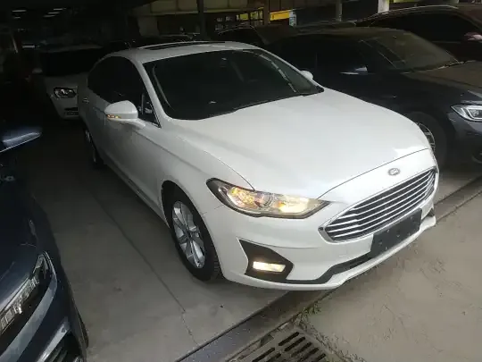 Ford Mondeo 2020 (30800 км)