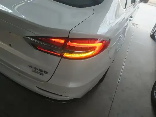 Ford Mondeo 2020 (30800 км)