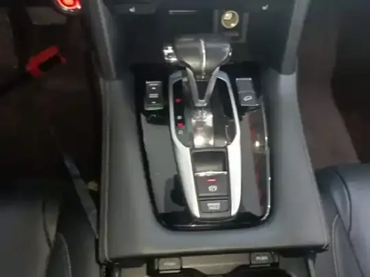 Honda UR-V 2020 (49600 км)
