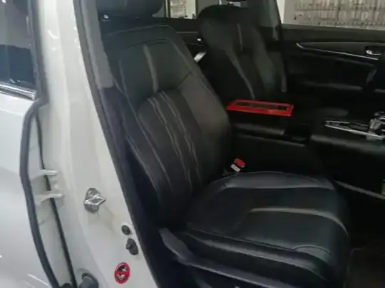 Honda UR-V 2020 (49600 км)