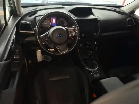 Subaru Forester 2021 (36700 км)