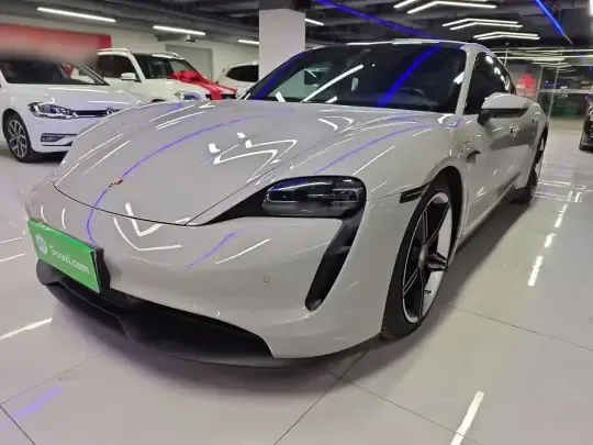 Porsche Taycan 2020 (67300 км)
