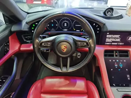 Porsche Taycan 2020 (67300 км)
