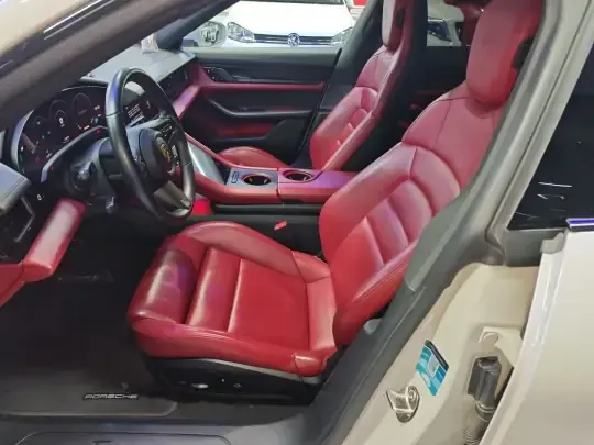 Porsche Taycan 2020 (67300 км)