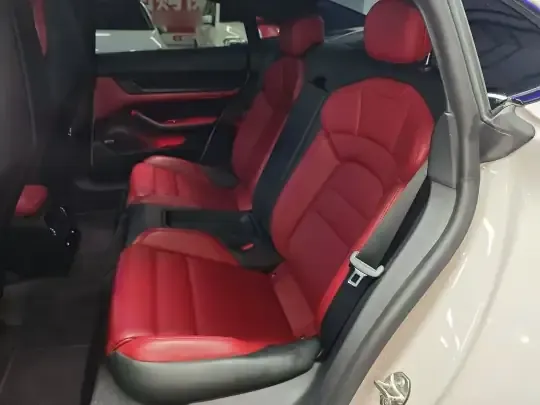Porsche Taycan 2020 (67300 км)