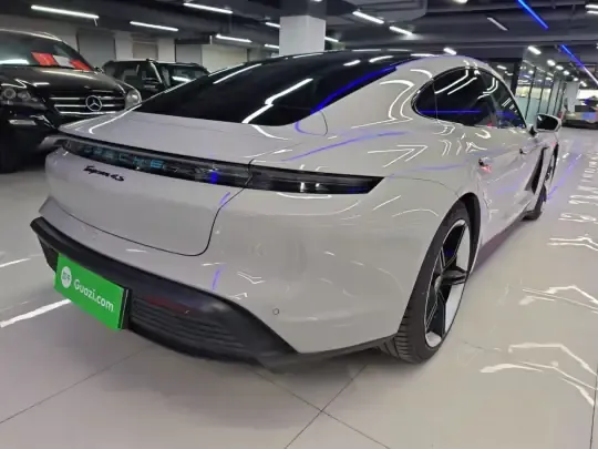 Porsche Taycan 2020 (67300 км)