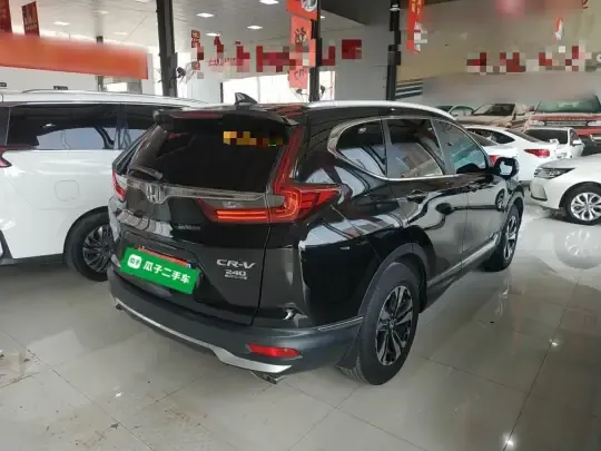 Honda CR-V 2021 (40600 км)