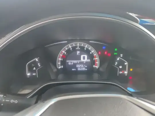 Honda CR-V 2021 (82500 км)