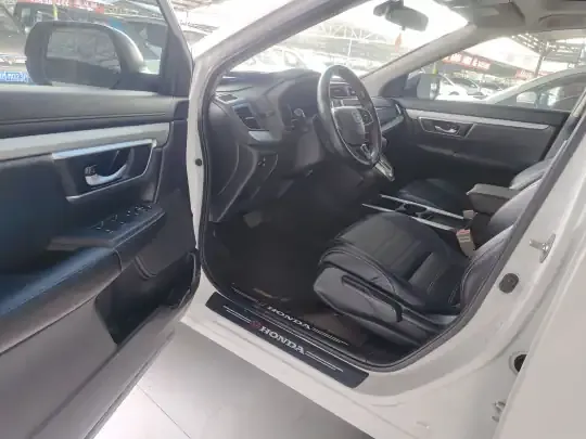Honda CR-V 2021 (82500 км)